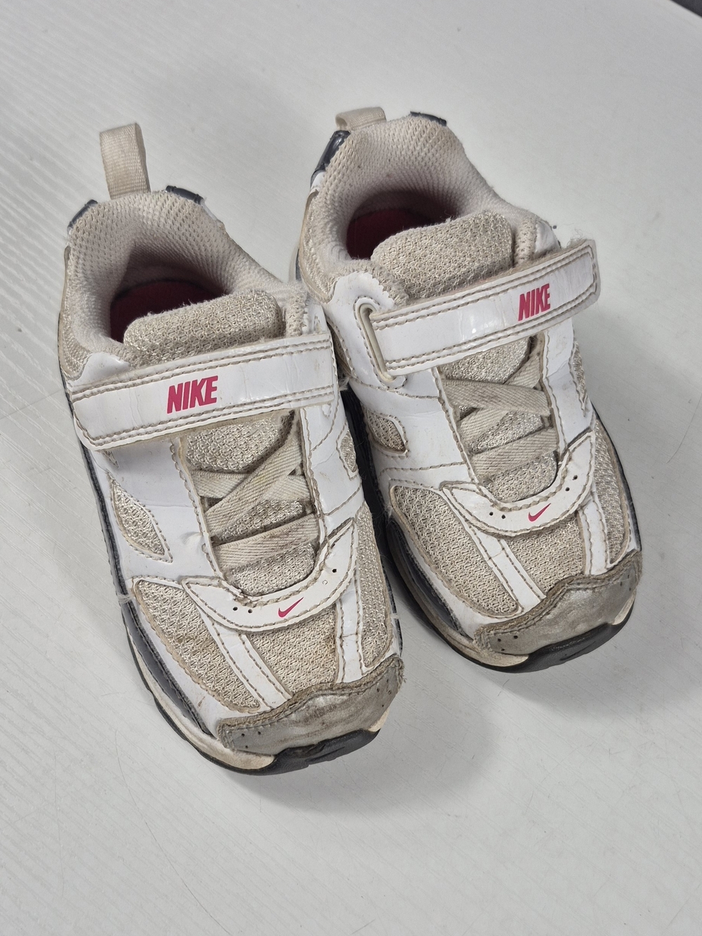 Nike Kids White and Pink Athletic Sneakers 6C